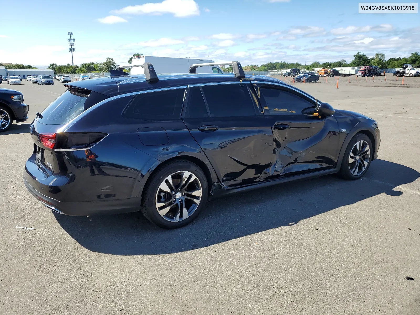 2019 Buick Regal Tourx Essence VIN: W04GV8SX8K1013918 Lot: 67630864