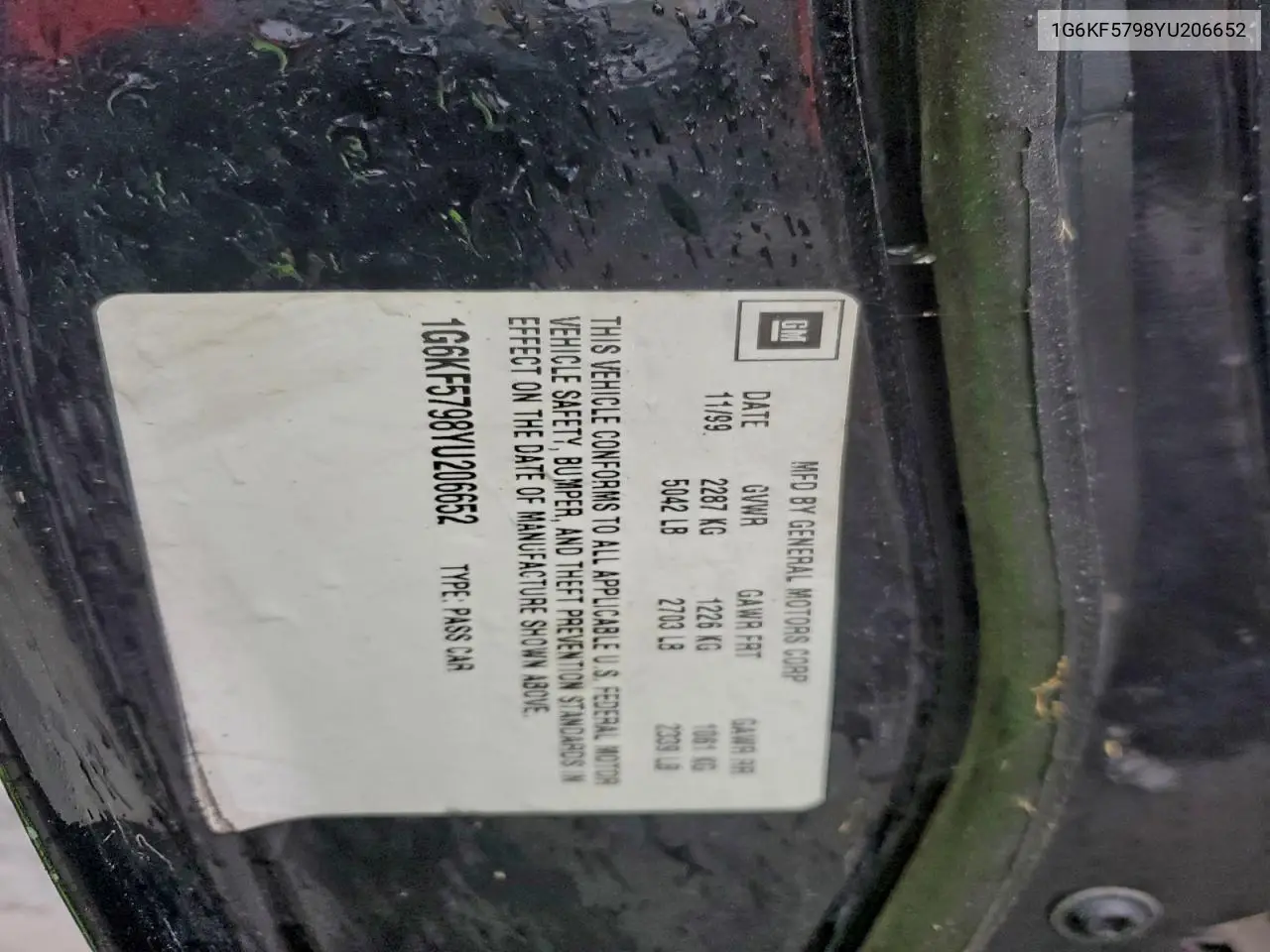 1G6KF5798YU206652 2000 Cadillac Deville Dts