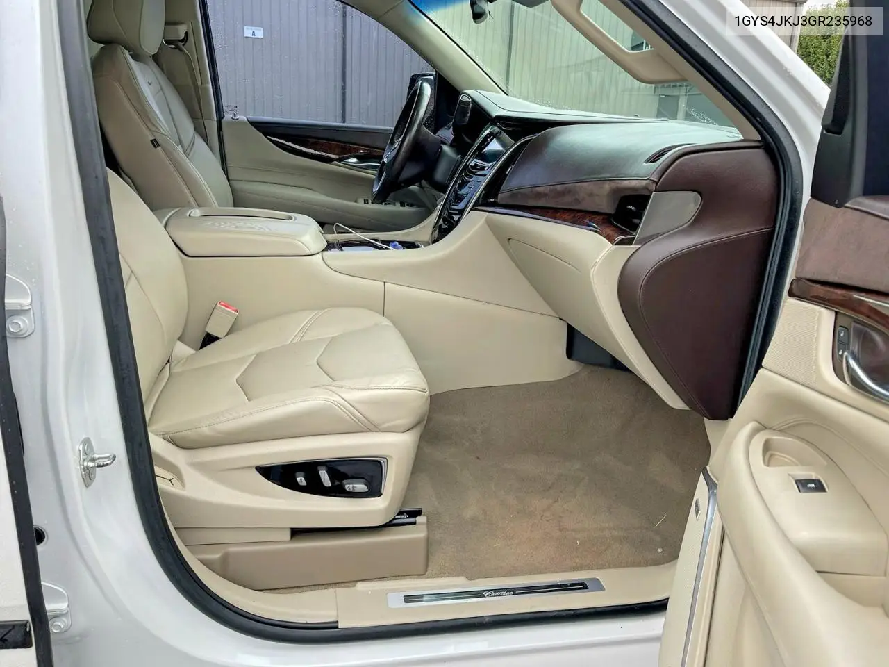 1GYS4JKJ3GR235968 2016 Cadillac Escalade Esv Premium