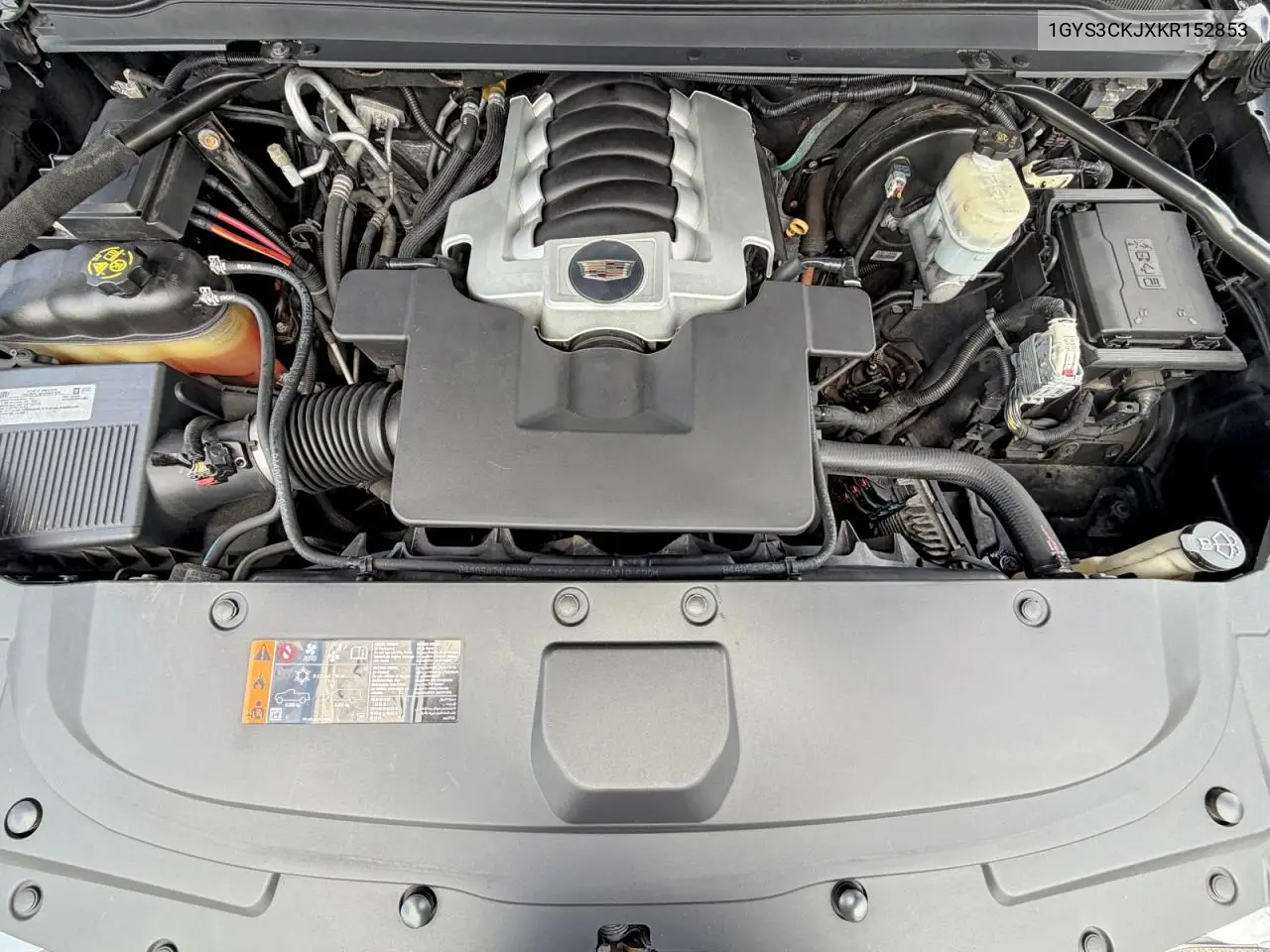 1GYS3CKJXKR152853 2019 Cadillac Escalade Premium Luxury
