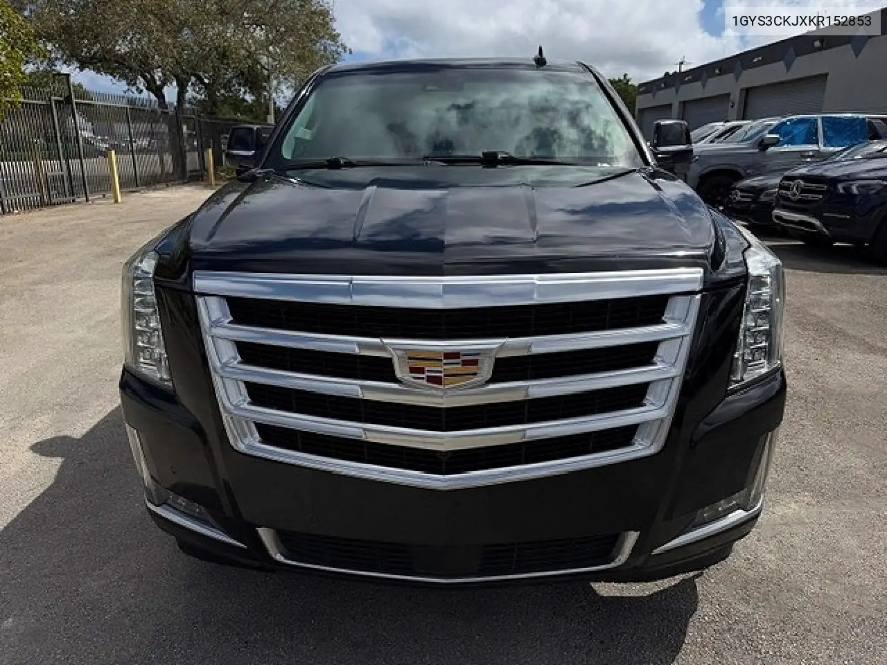1GYS3CKJXKR152853 2019 Cadillac Escalade Premium Luxury
