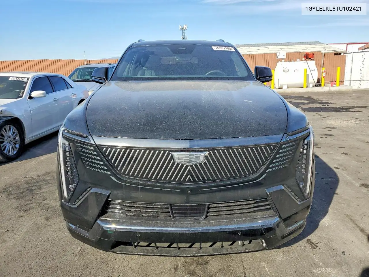 1GYLELKL8TU102421 2026 Cadillac Escalade Iq L Sport-1