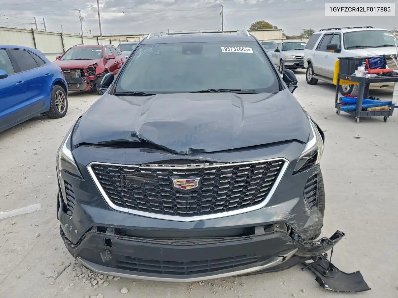1GYFZCR42LF017885 2020 Cadillac Xt4 Premium Luxury