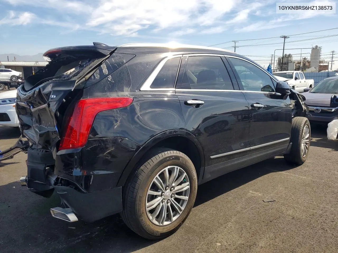 1GYKNBRS6HZ138573 2017 Cadillac Xt5 Luxury
