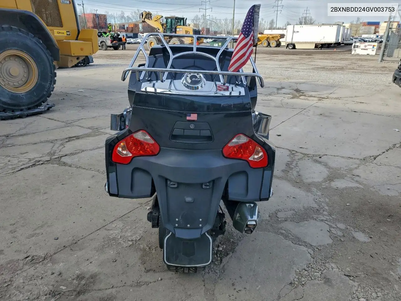2BXNBDD24GV003753 2016 Cann Can Am Spyder