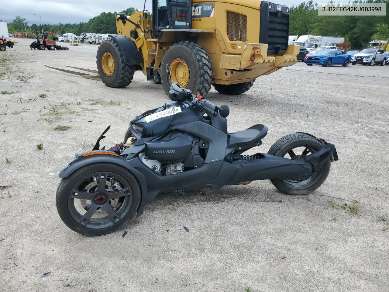 3JB2FEG42KJ003998 2019 Can-Am Ryker