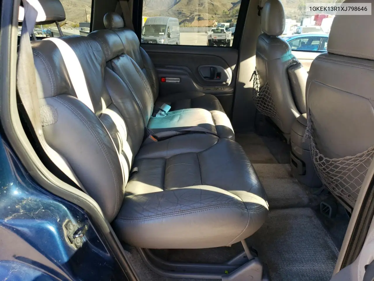 1GKEK13R1XJ798646 1999 GMC Yukon
