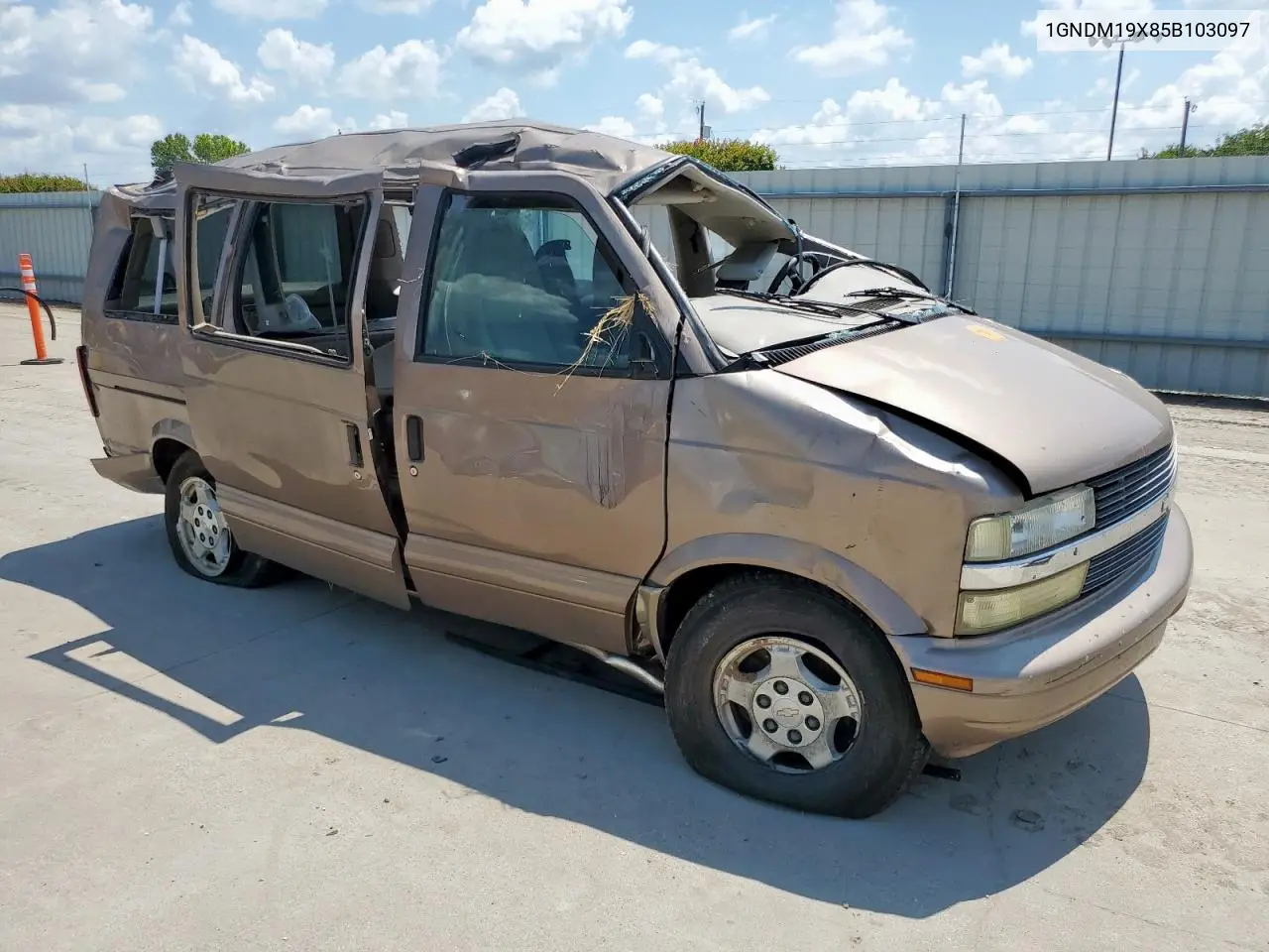 1GNDM19X85B103097 2005 Chevrolet Astro