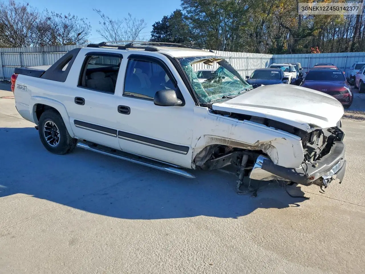 3GNEK12Z45G142377 2005 Chevrolet Avalanche K1500