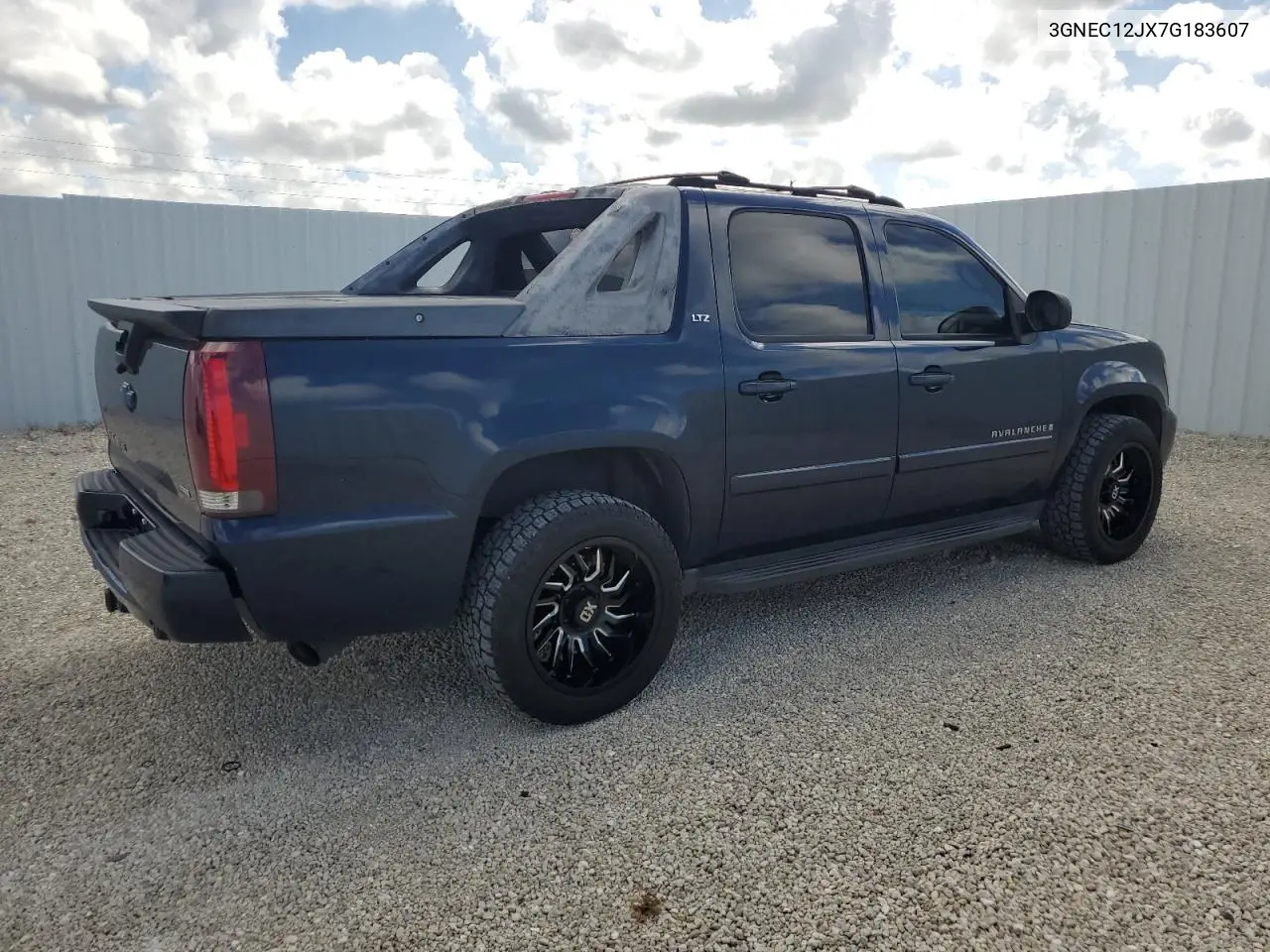 3GNEC12JX7G183607 2007 Chevrolet Avalanche C1500