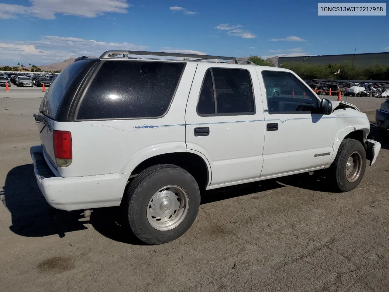 1996 Chevrolet Blazer VIN: 1GNCS13W3T2217958 Lot: 68581764