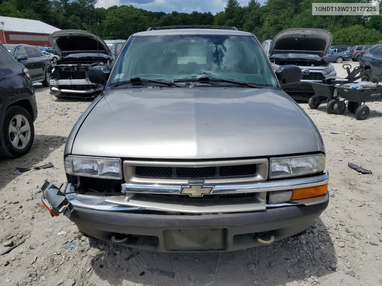 2001 Chevrolet Blazer VIN: 1GNDT13W212177225 Lot: 51732874