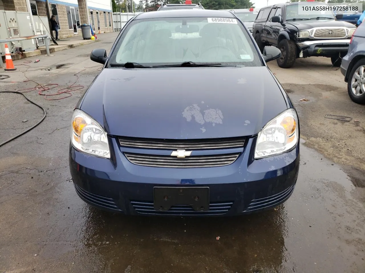 2009 Chevrolet Cobalt Ls VIN: 1G1AS58H197258188 Lot: 68988984