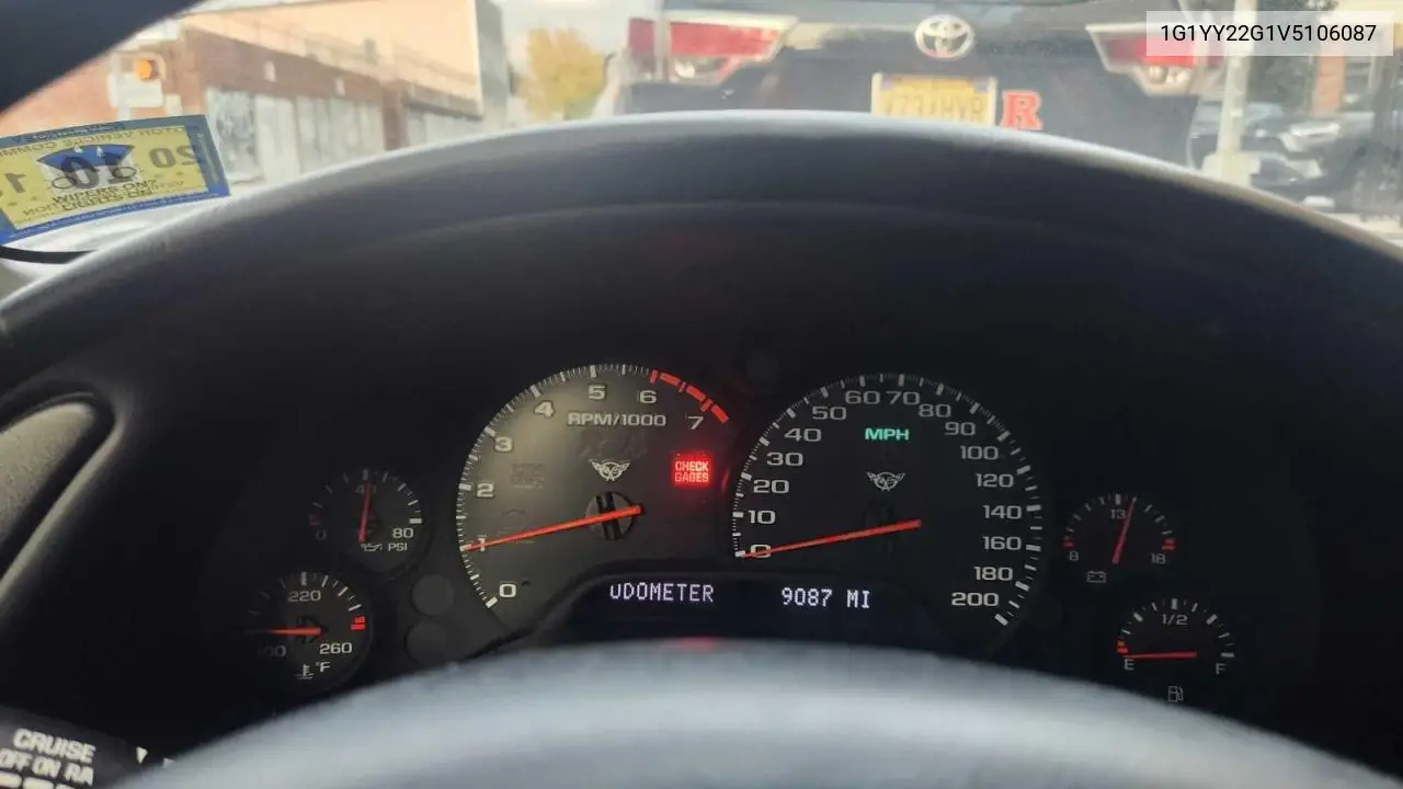 1G1YY22G1V5106087 1997 Chevrolet Corvette