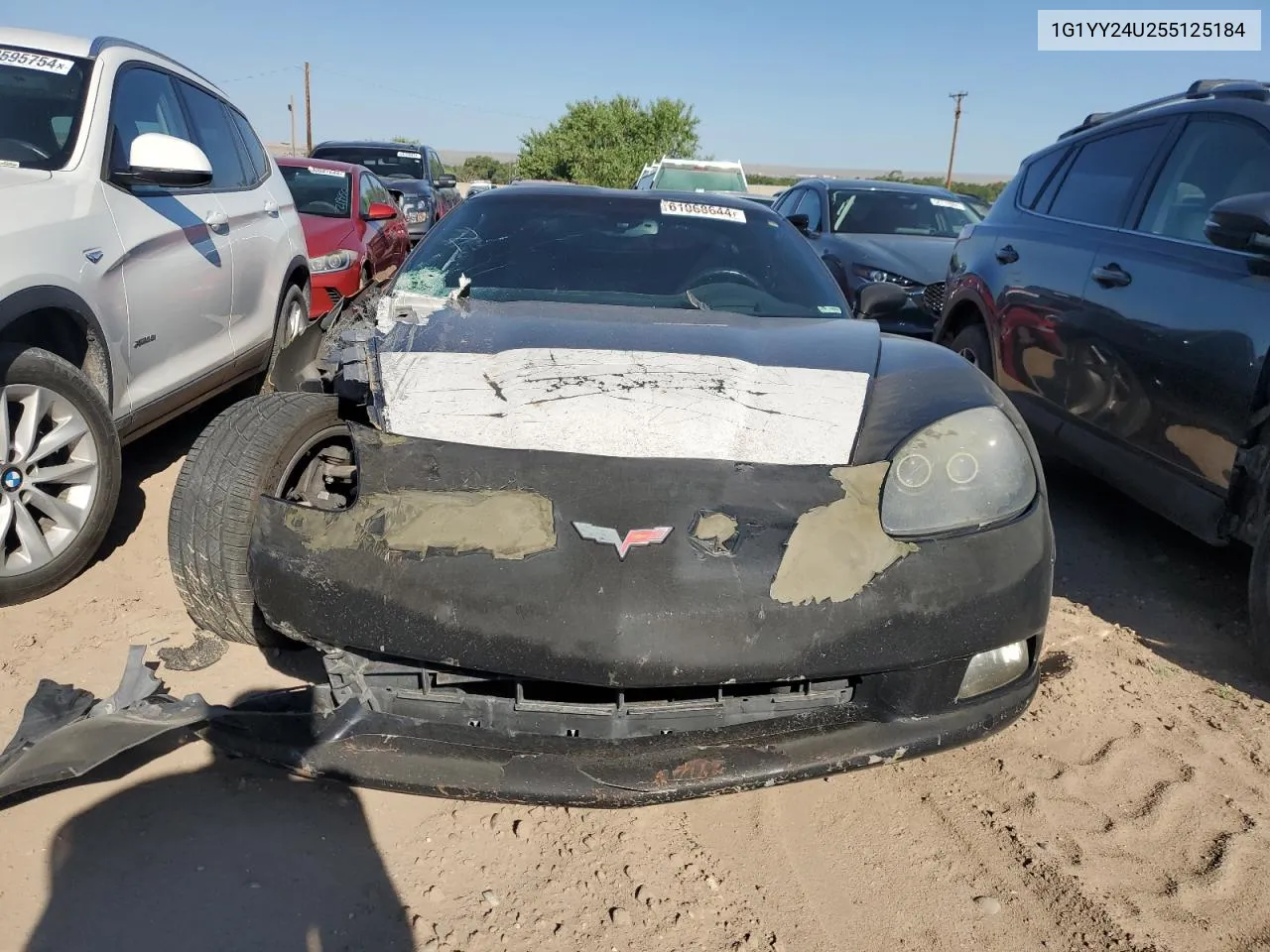 1G1YY24U255125184 2005 Chevrolet Corvette