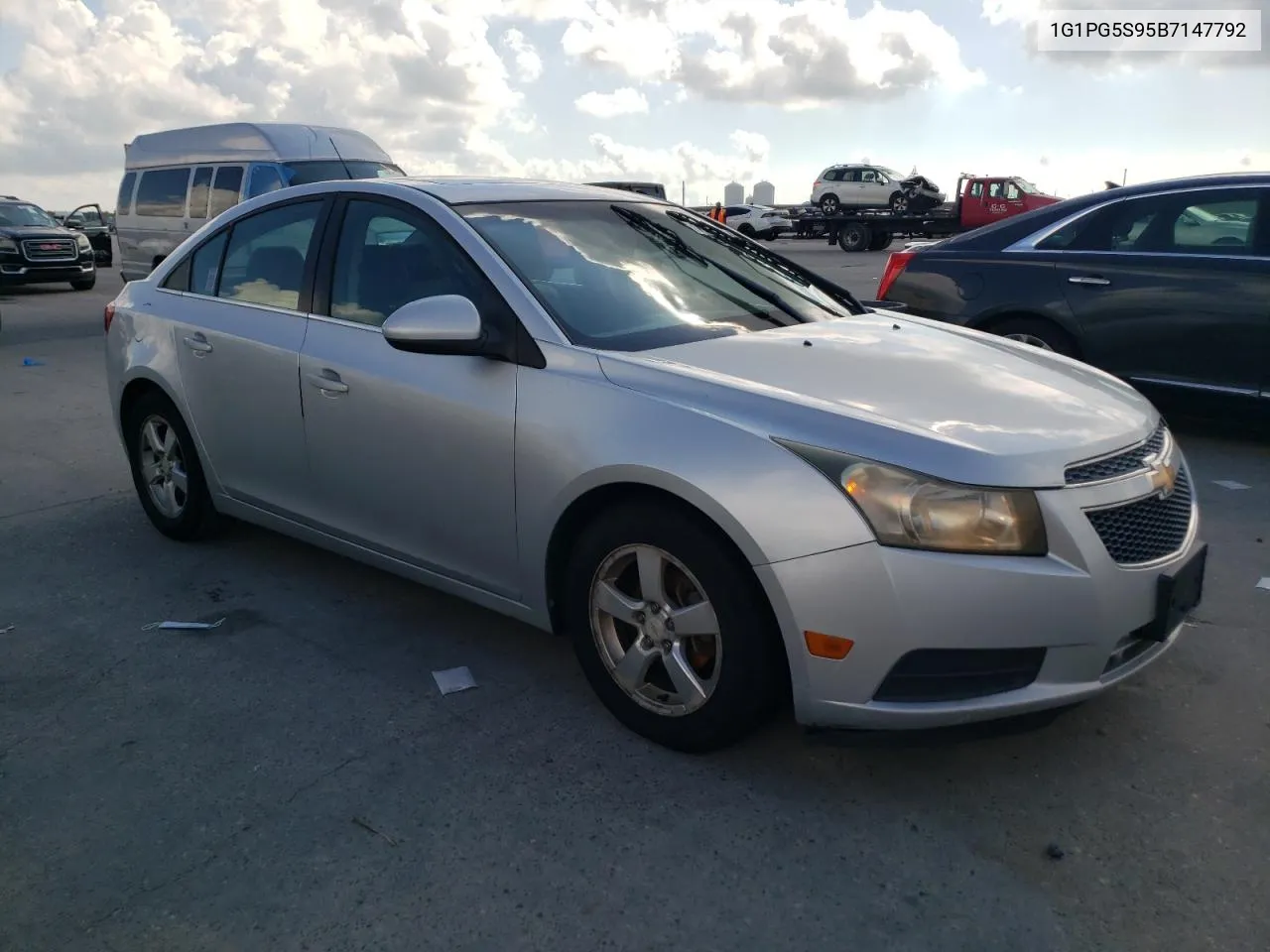 1G1PG5S95B7147792 2011 Chevrolet Cruze Lt