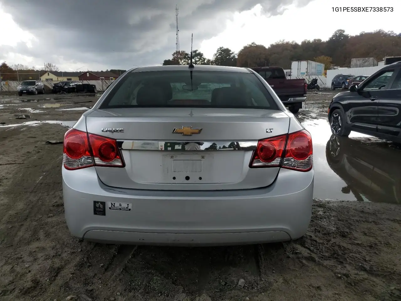1G1PE5SBXE7338573 2014 Chevrolet Cruze Lt
