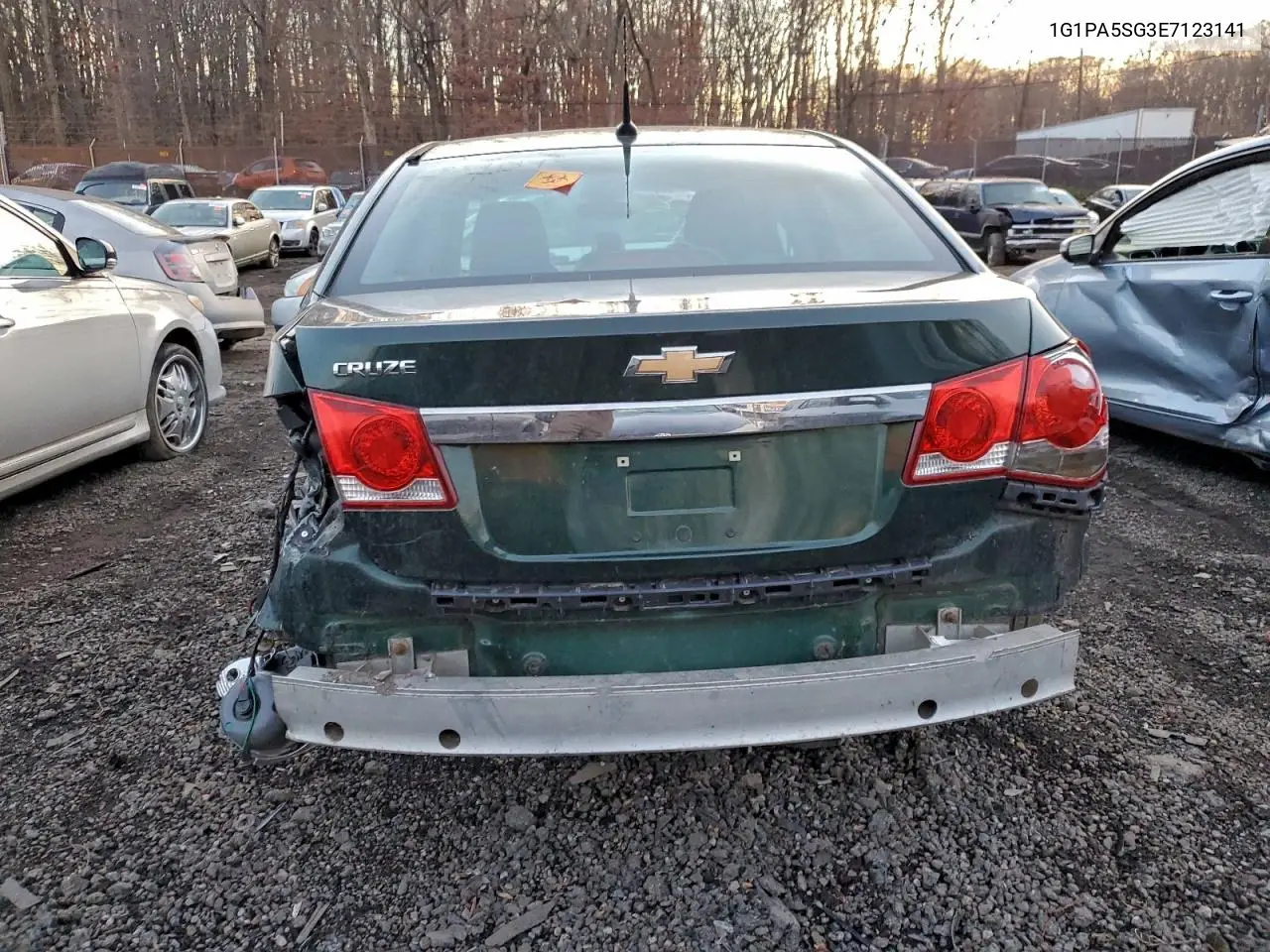 1G1PA5SG3E7123141 2014 Chevrolet Cruze Ls