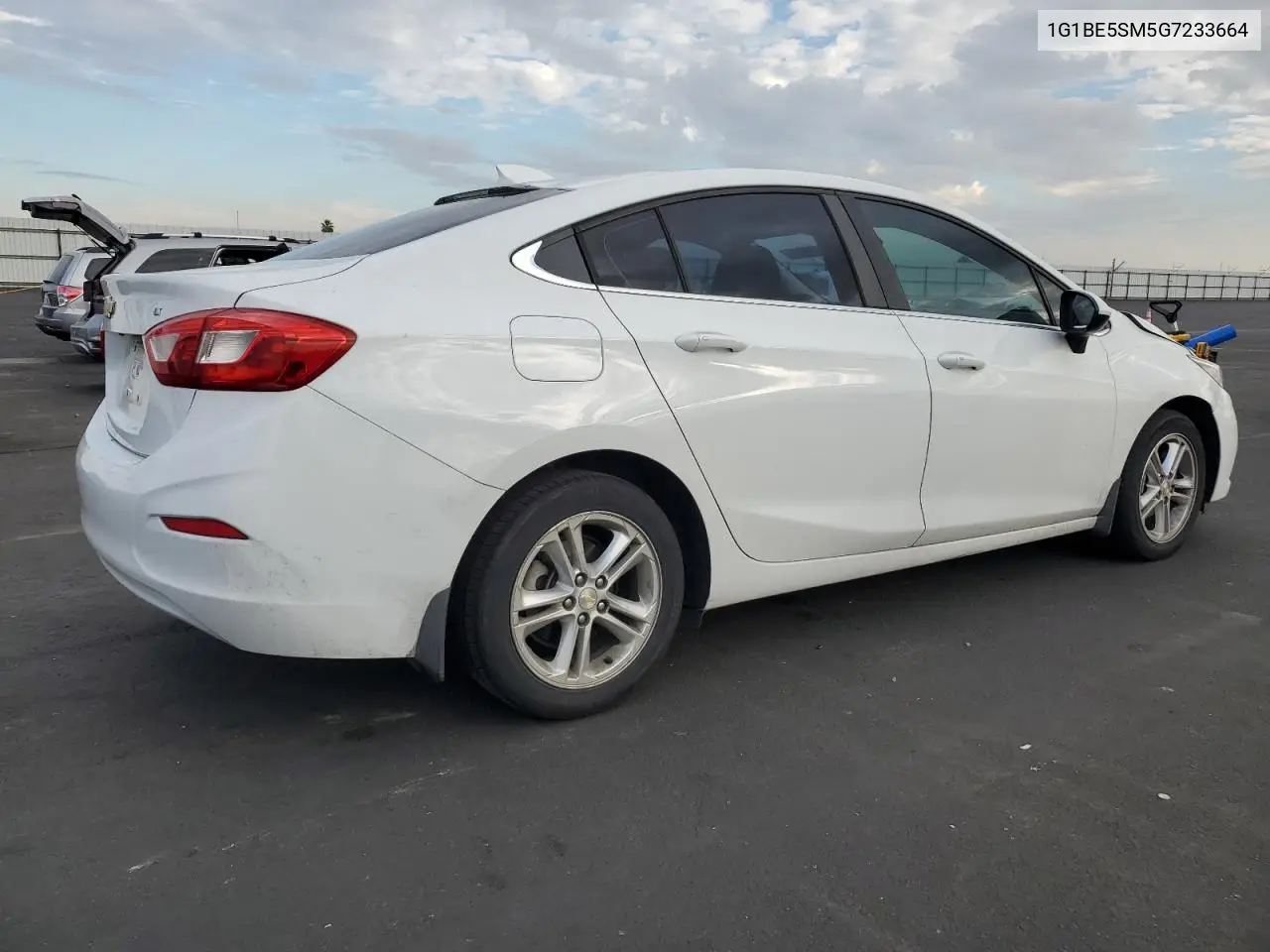 1G1BE5SM5G7233664 2016 Chevrolet Cruze Lt