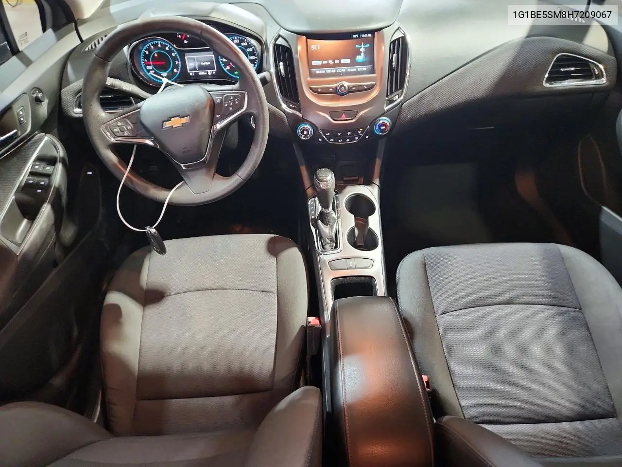 1G1BE5SM8H7209067 2017 Chevrolet Cruze Lt
