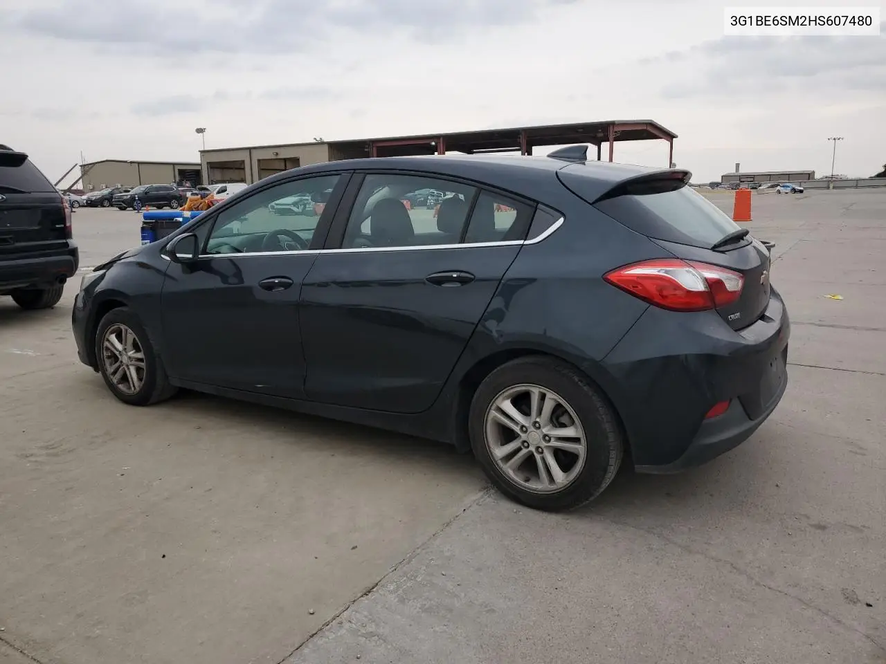 3G1BE6SM2HS607480 2017 Chevrolet Cruze Lt