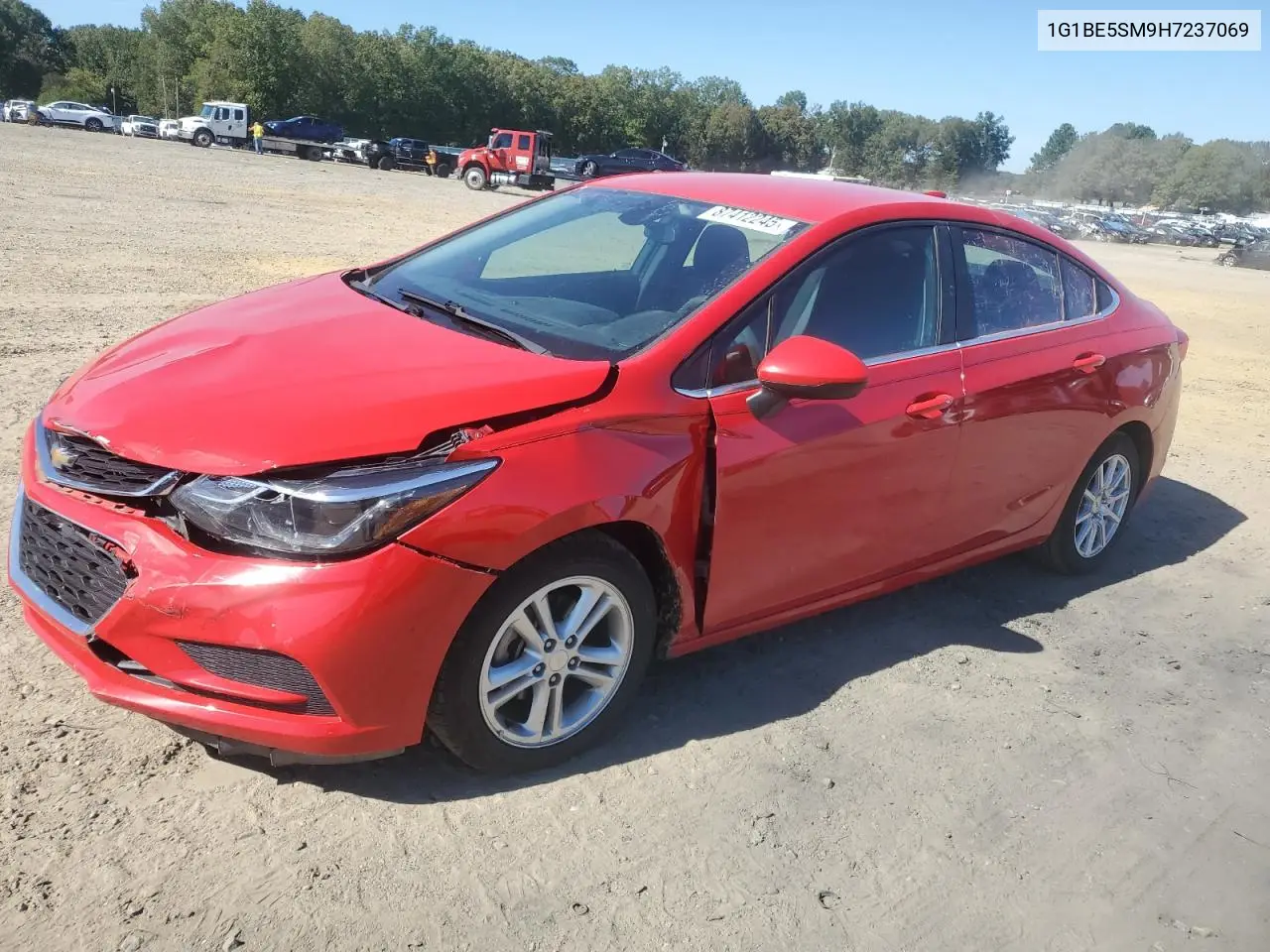 1G1BE5SM9H7237069 2017 Chevrolet Cruze Lt
