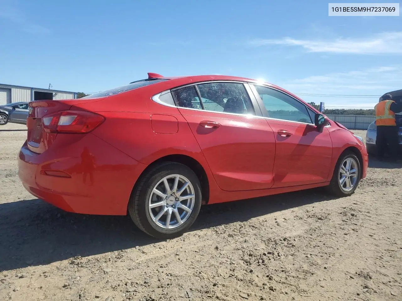 1G1BE5SM9H7237069 2017 Chevrolet Cruze Lt