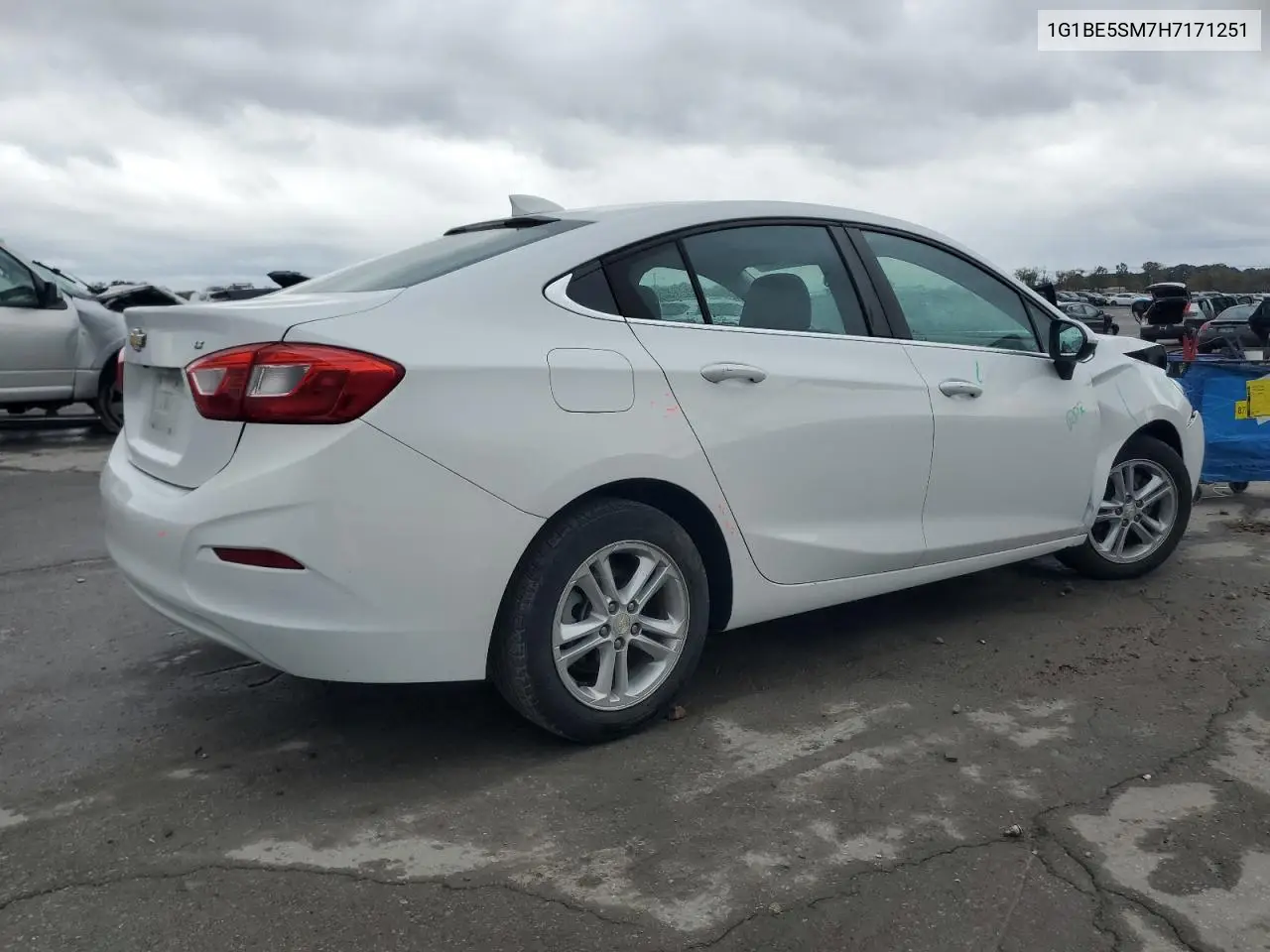1G1BE5SM7H7171251 2017 Chevrolet Cruze Lt