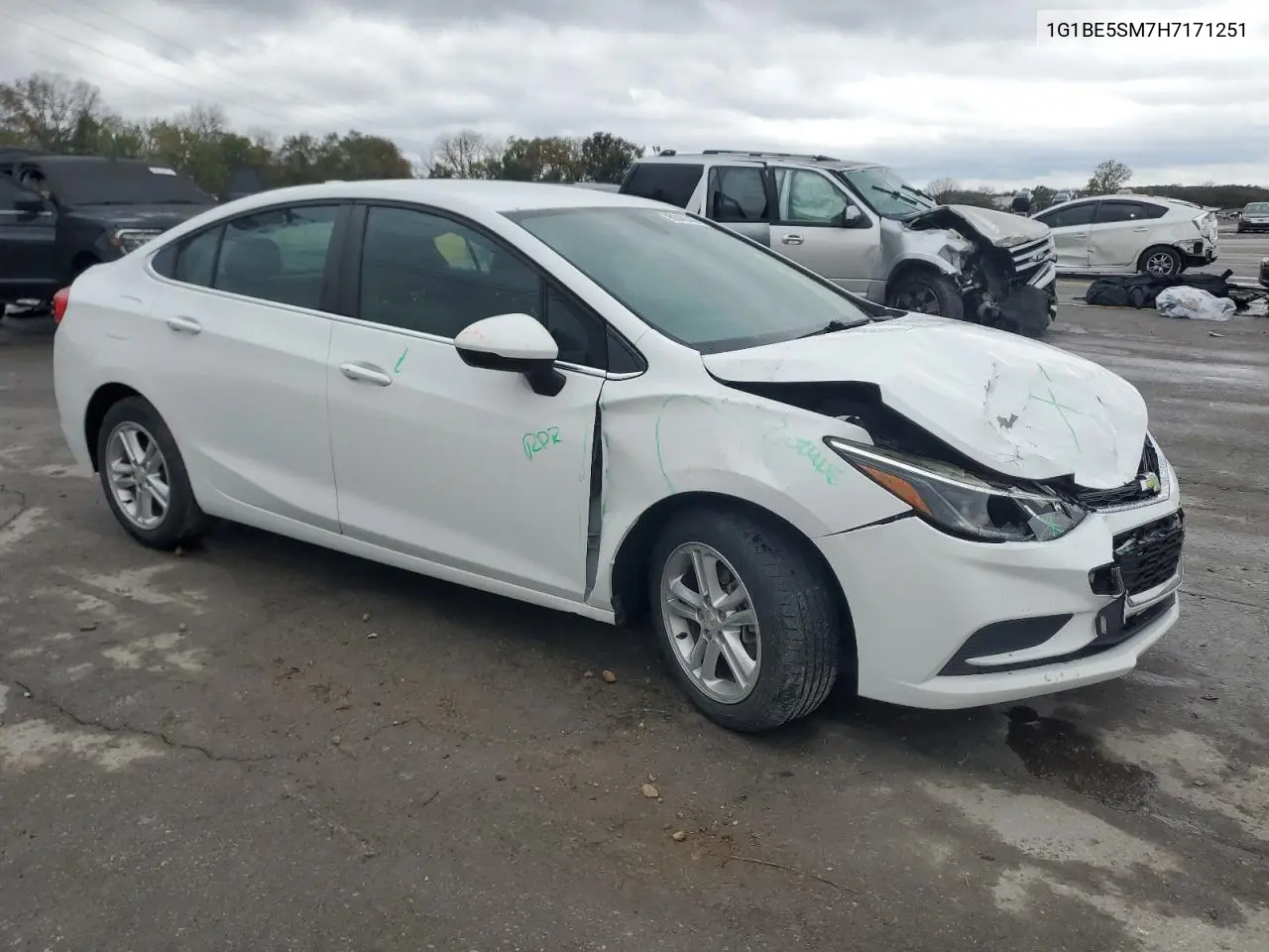1G1BE5SM7H7171251 2017 Chevrolet Cruze Lt