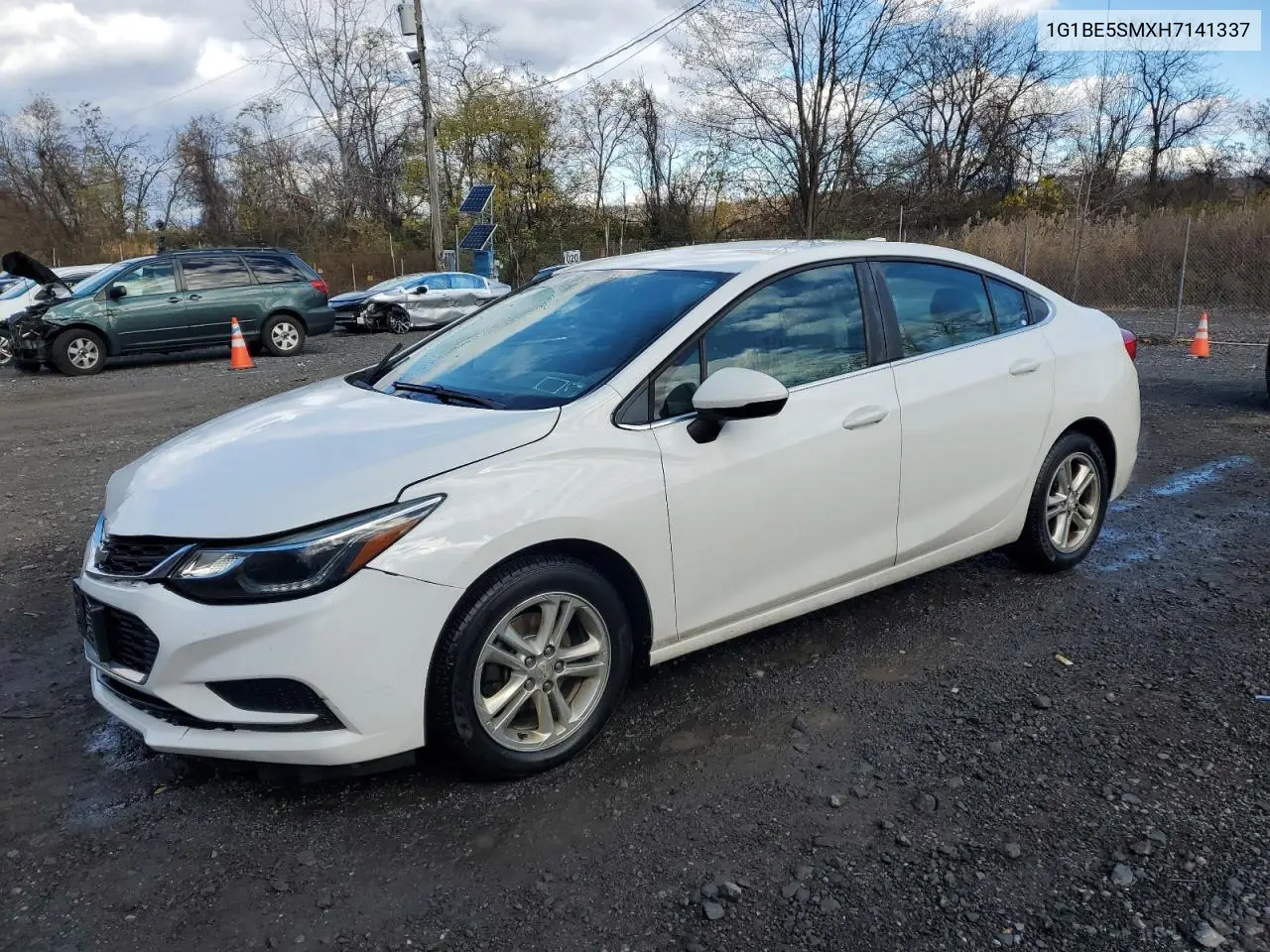 1G1BE5SMXH7141337 2017 Chevrolet Cruze Lt