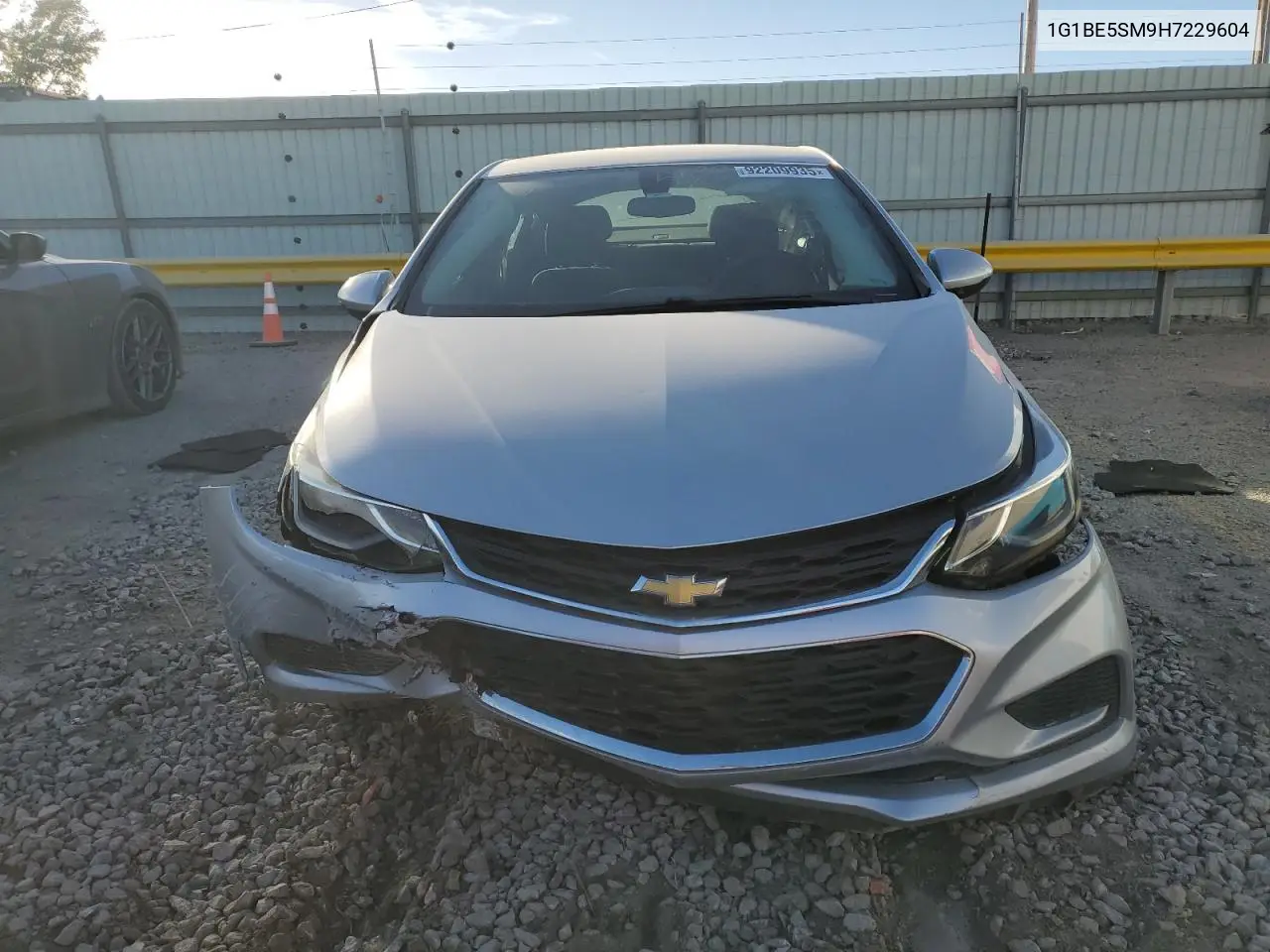 1G1BE5SM9H7229604 2017 Chevrolet Cruze Lt