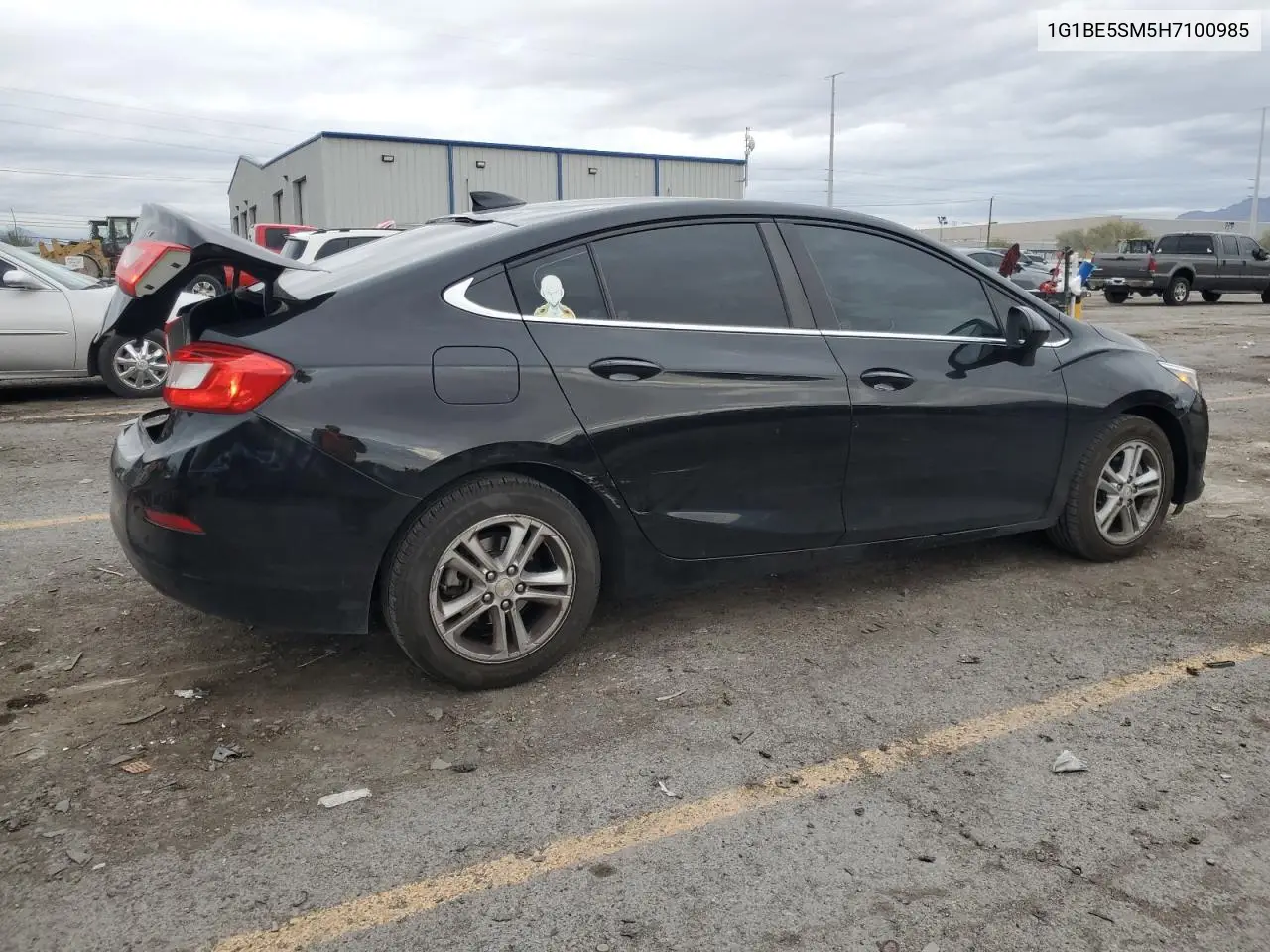 1G1BE5SM5H7100985 2017 Chevrolet Cruze Lt