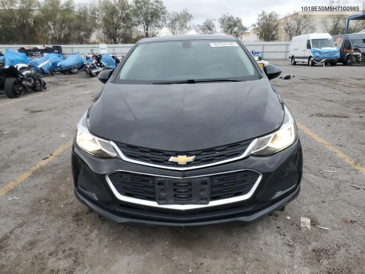 1G1BE5SM5H7100985 2017 Chevrolet Cruze Lt