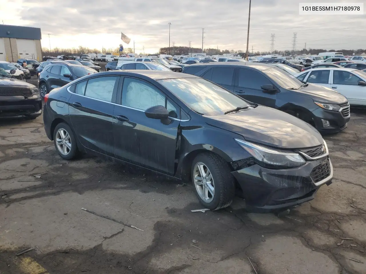 1G1BE5SM1H7180978 2017 Chevrolet Cruze Lt