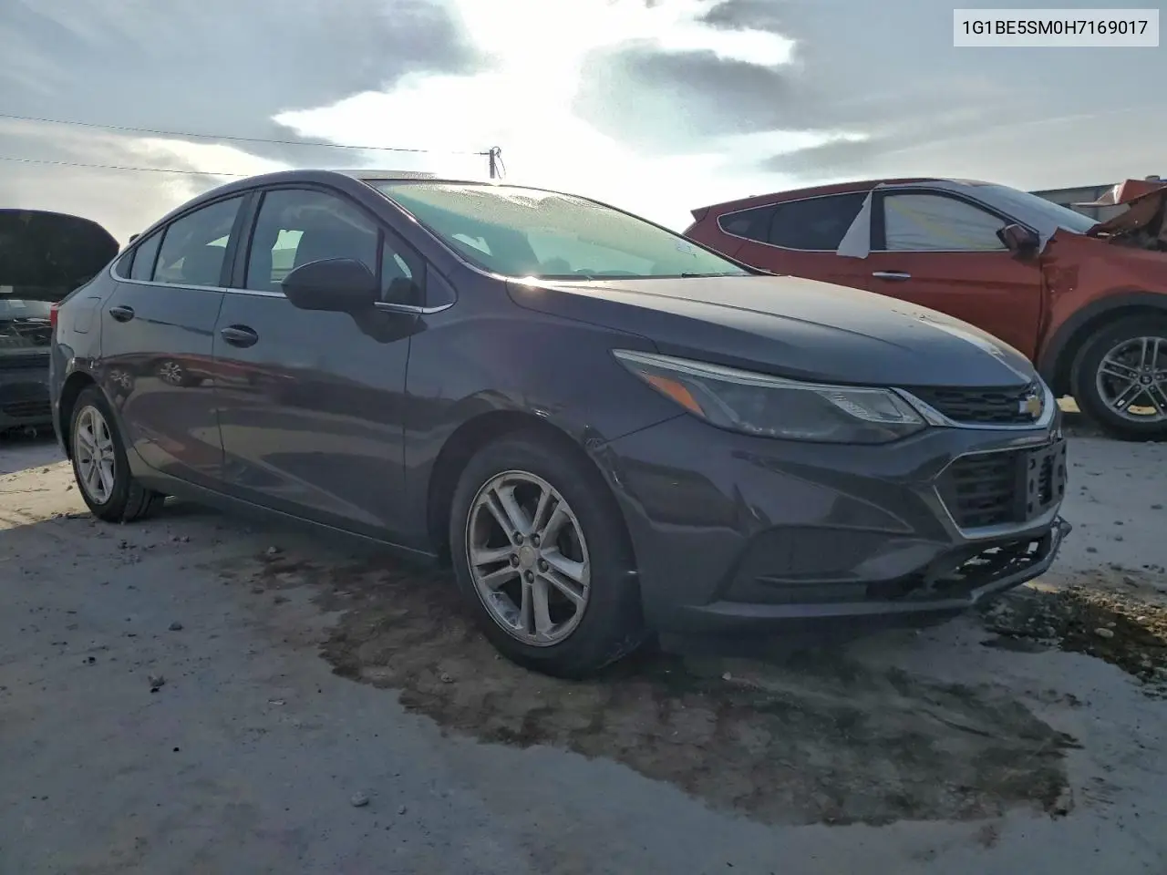 1G1BE5SM0H7169017 2017 Chevrolet Cruze Lt