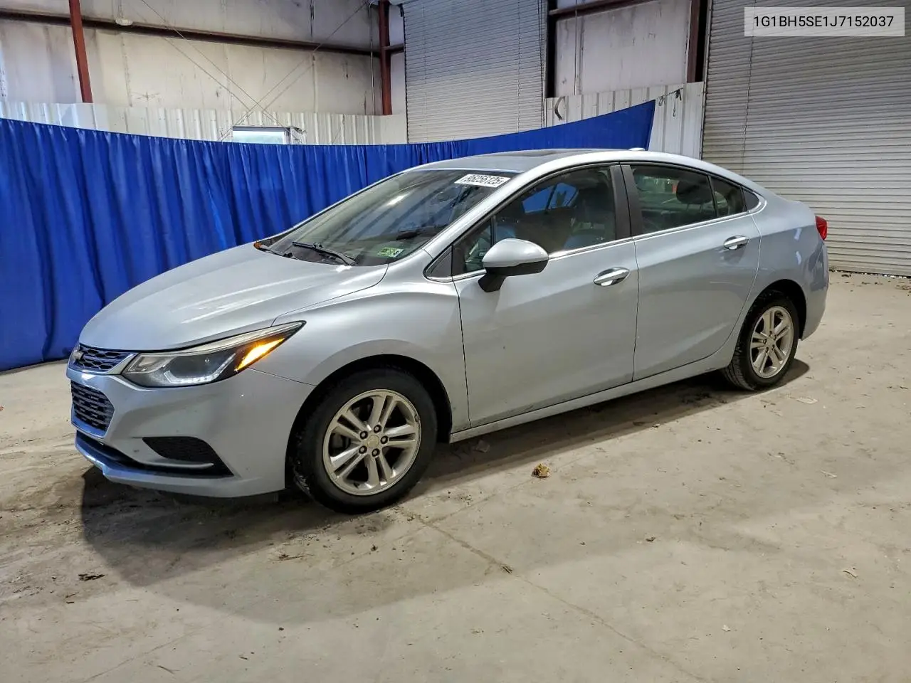 1G1BH5SE1J7152037 2018 Chevrolet Cruze Lt