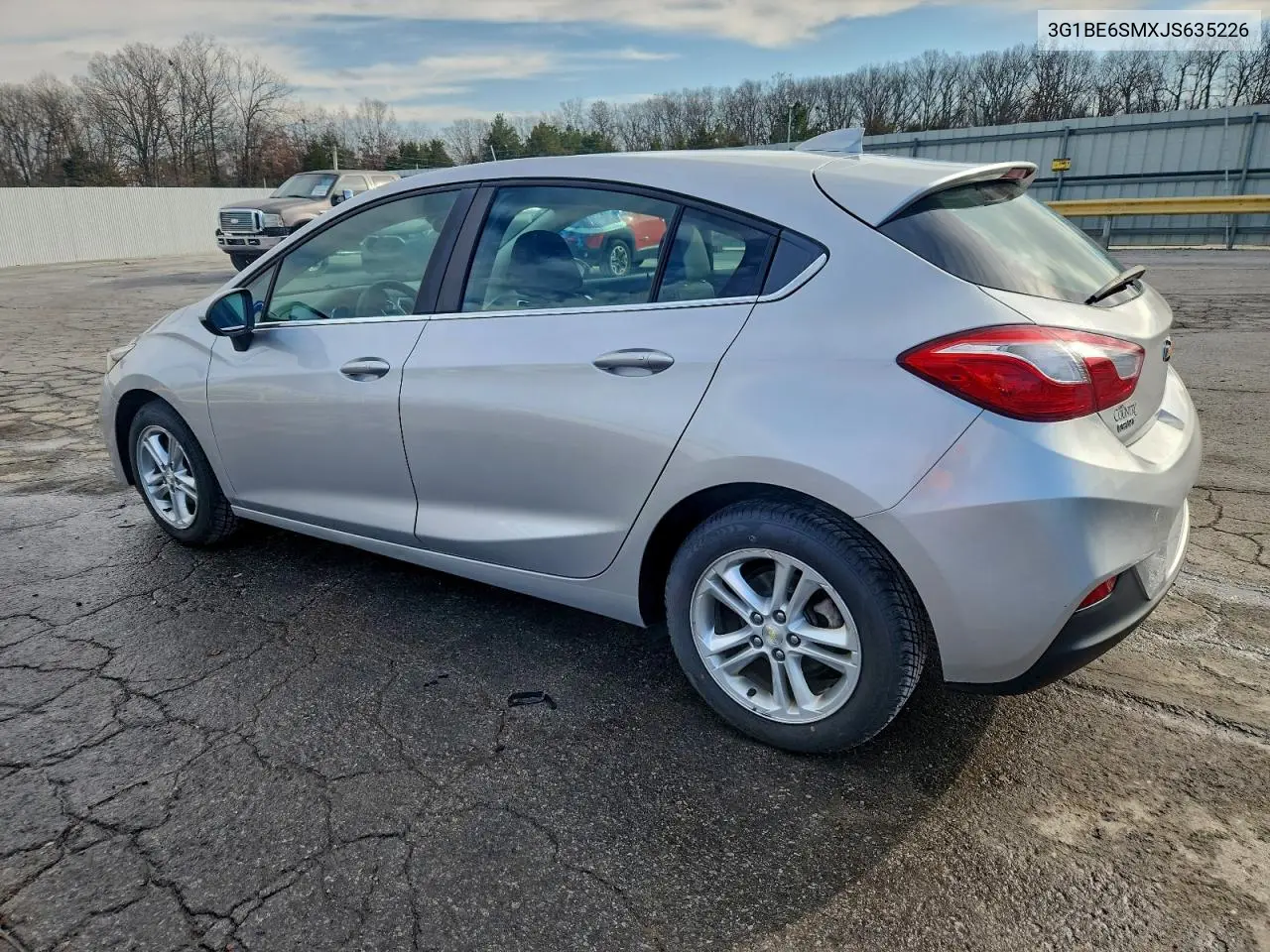 3G1BE6SMXJS635226 2018 Chevrolet Cruze Lt