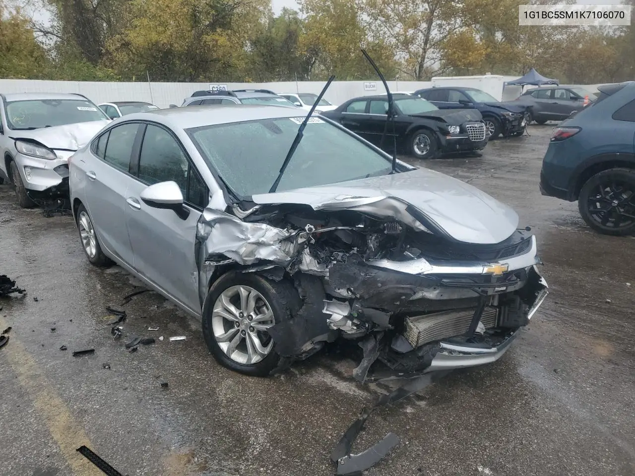 1G1BC5SM1K7106070 2019 Chevrolet Cruze Ls