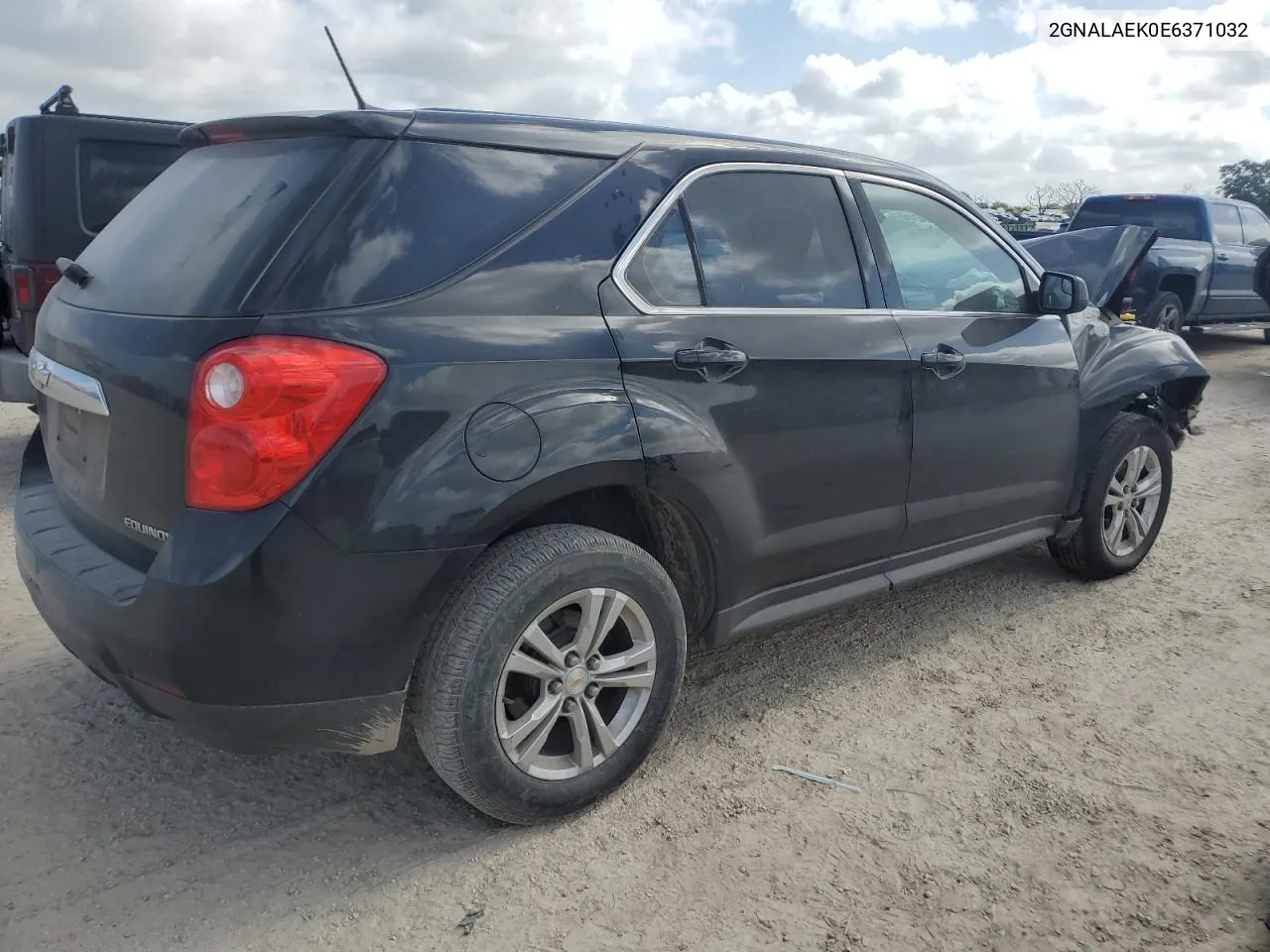 2GNALAEK0E6371032 2014 Chevrolet Equinox Ls