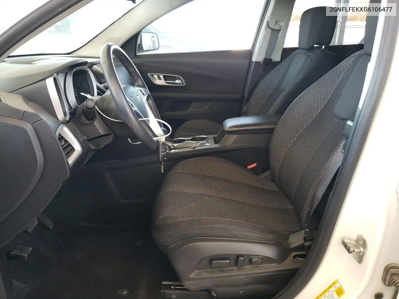 2GNFLFEKXG6106477 2016 Chevrolet Equinox Lt