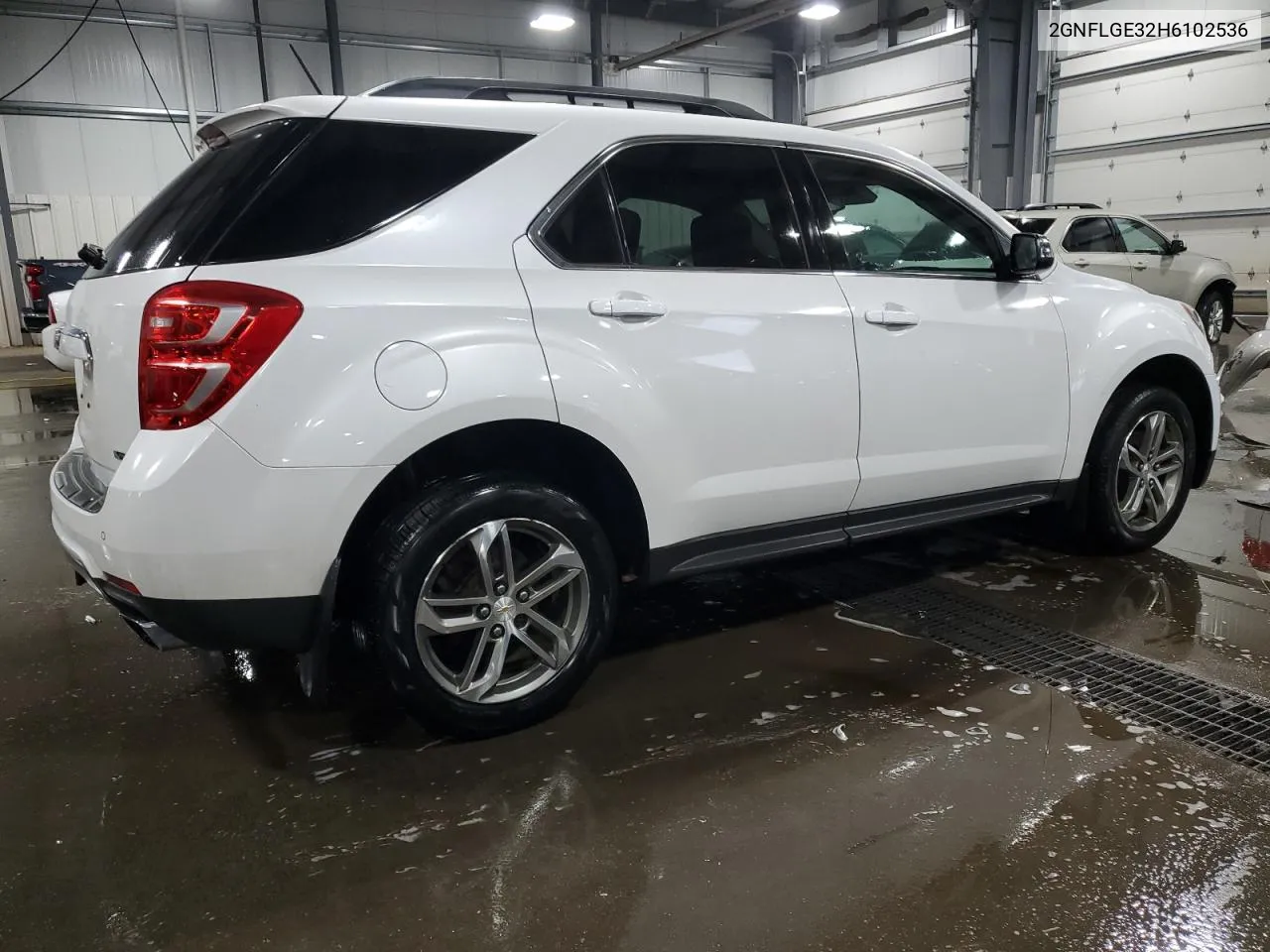 2GNFLGE32H6102536 2017 Chevrolet Equinox Premier