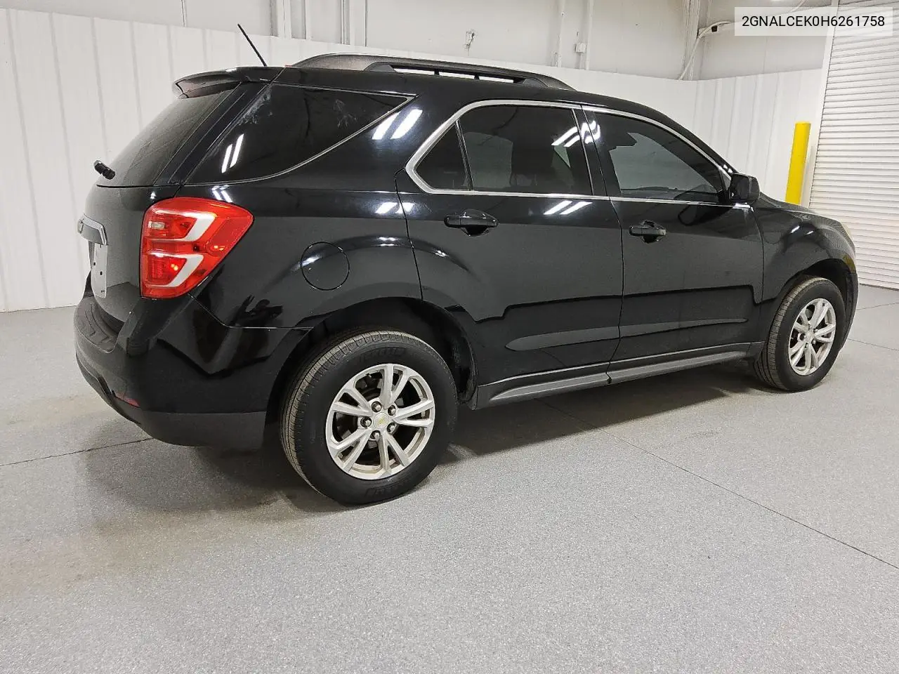 2GNALCEK0H6261758 2017 Chevrolet Equinox Lt