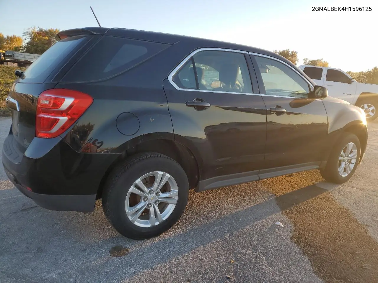 2GNALBEK4H1596125 2017 Chevrolet Equinox Ls