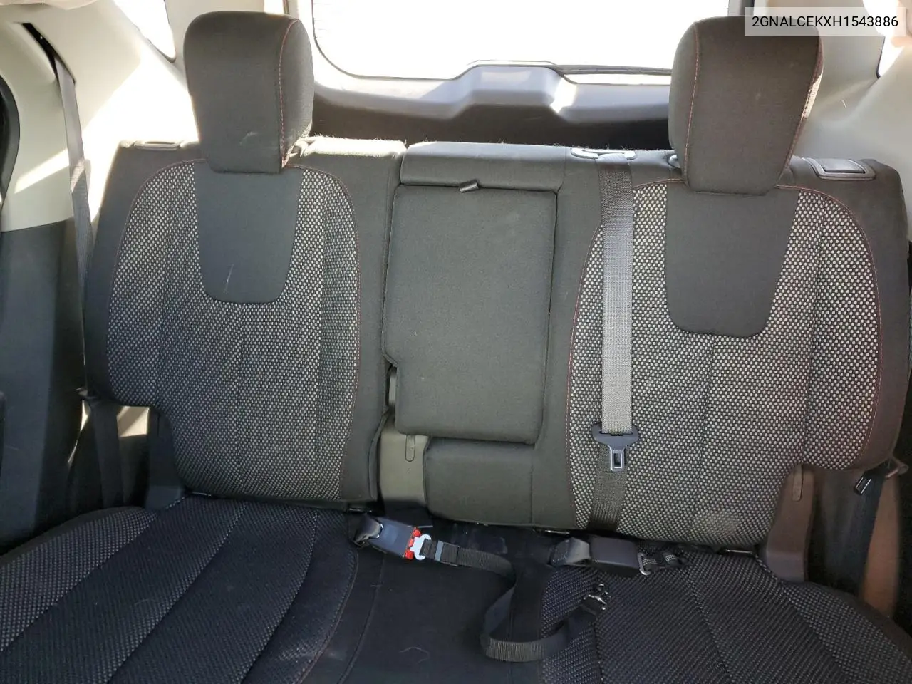 2GNALCEKXH1543886 2017 Chevrolet Equinox Lt