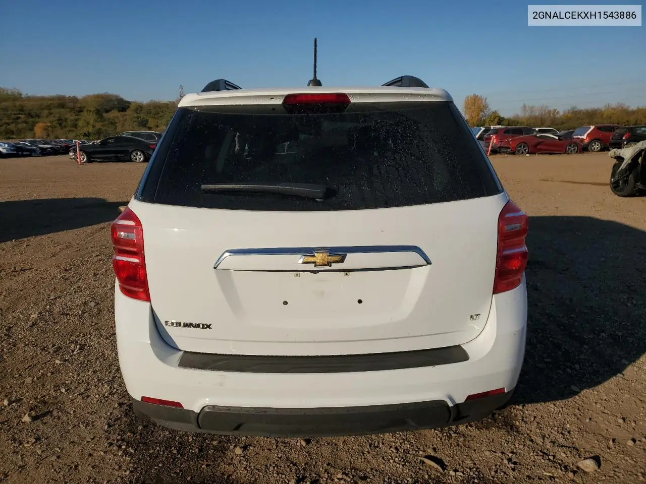 2GNALCEKXH1543886 2017 Chevrolet Equinox Lt