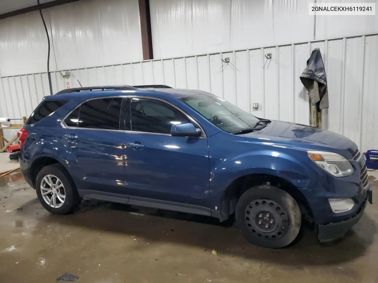 2GNALCEKXH6119241 2017 Chevrolet Equinox Lt