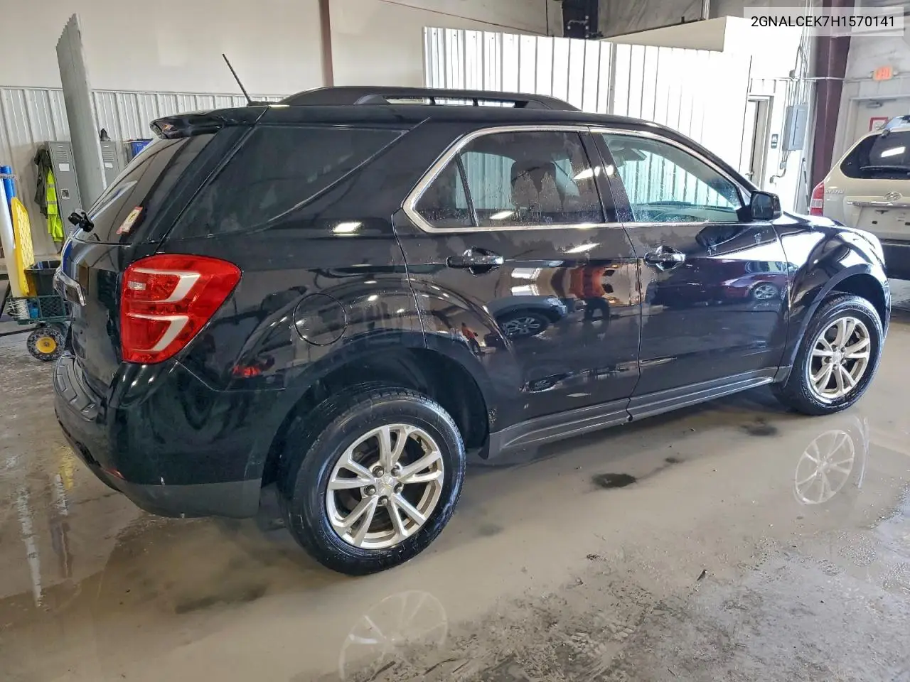 2GNALCEK7H1570141 2017 Chevrolet Equinox Lt