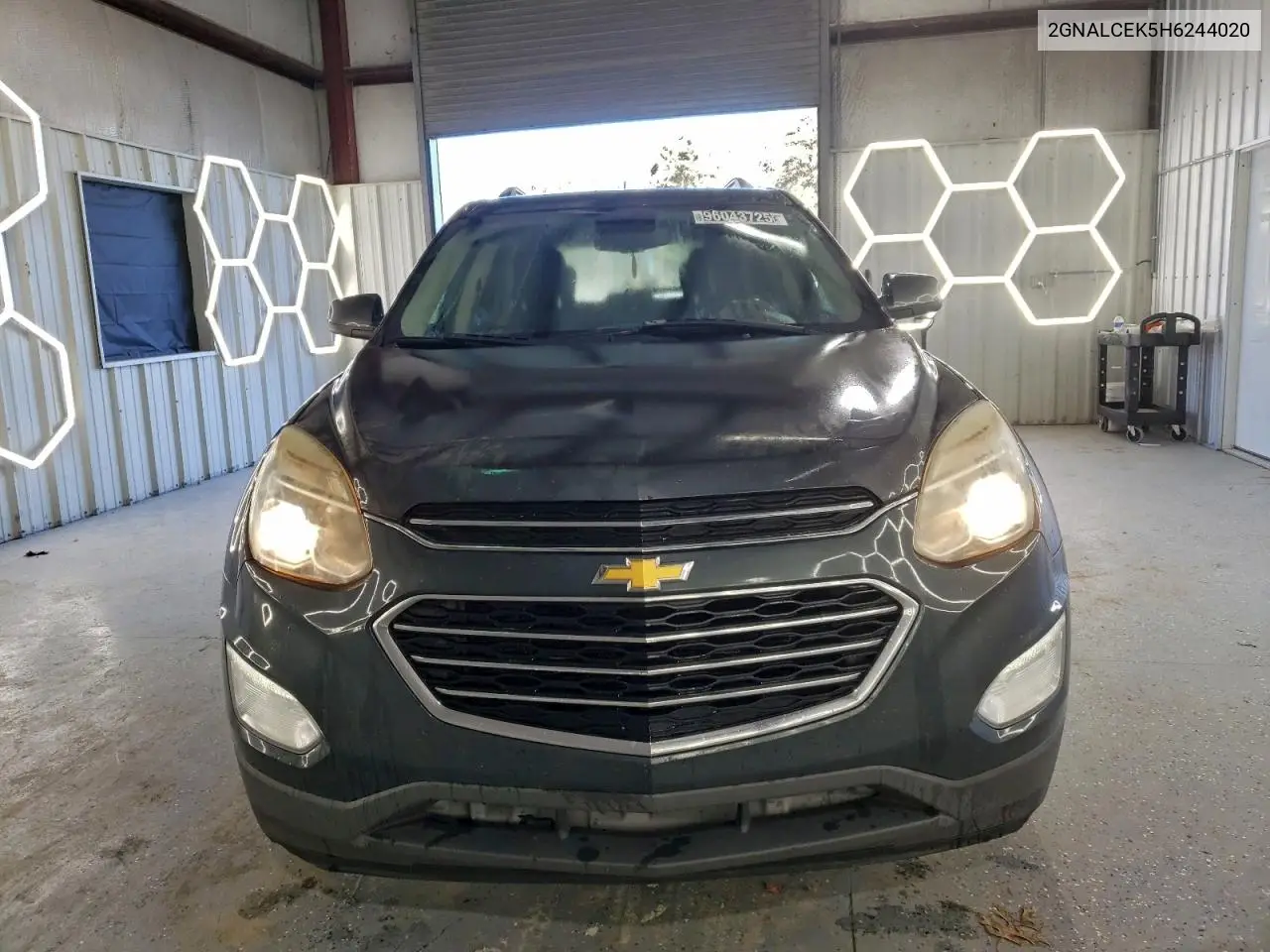 2GNALCEK5H6244020 2017 Chevrolet Equinox Lt
