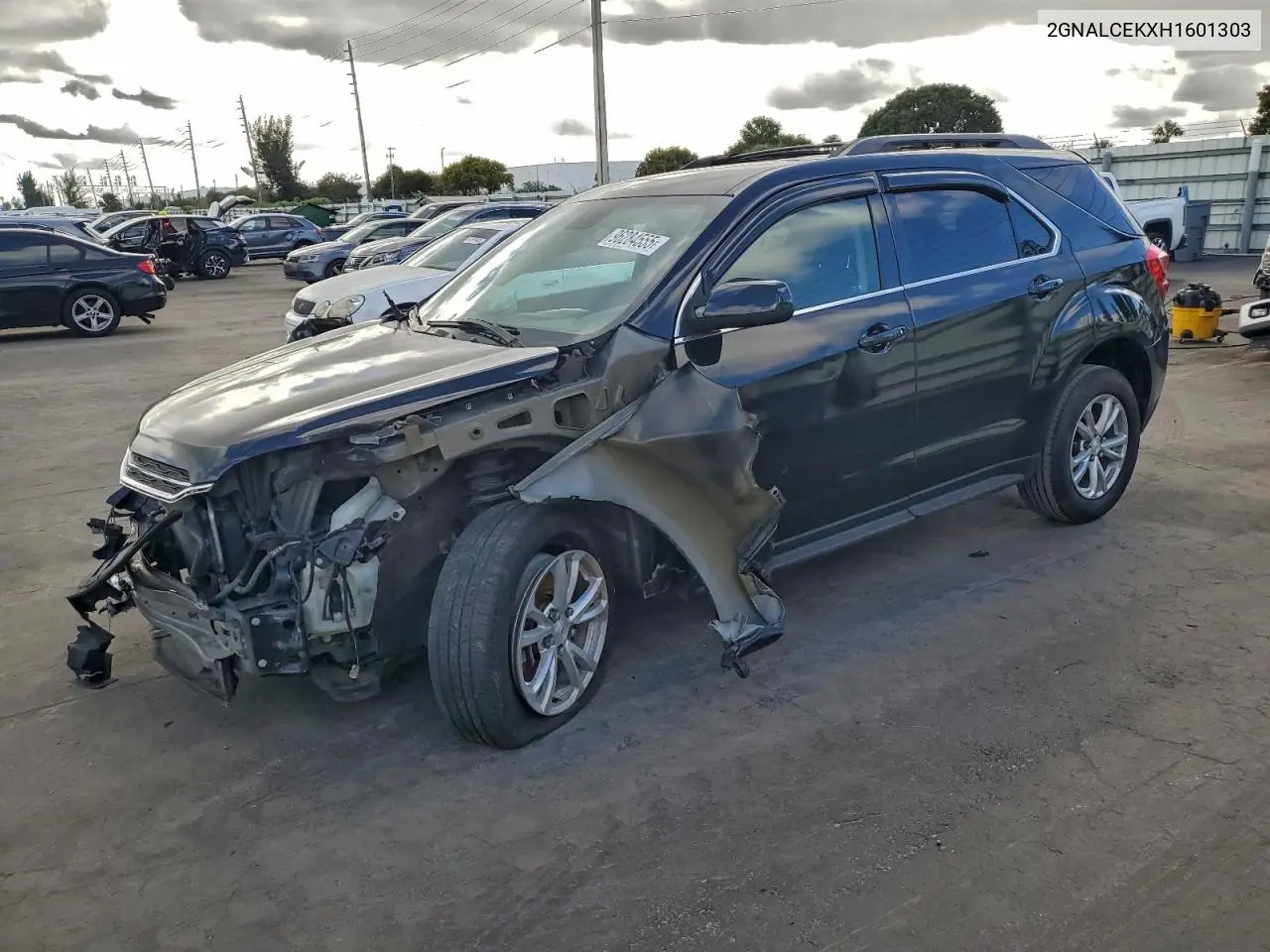 2GNALCEKXH1601303 2017 Chevrolet Equinox Lt