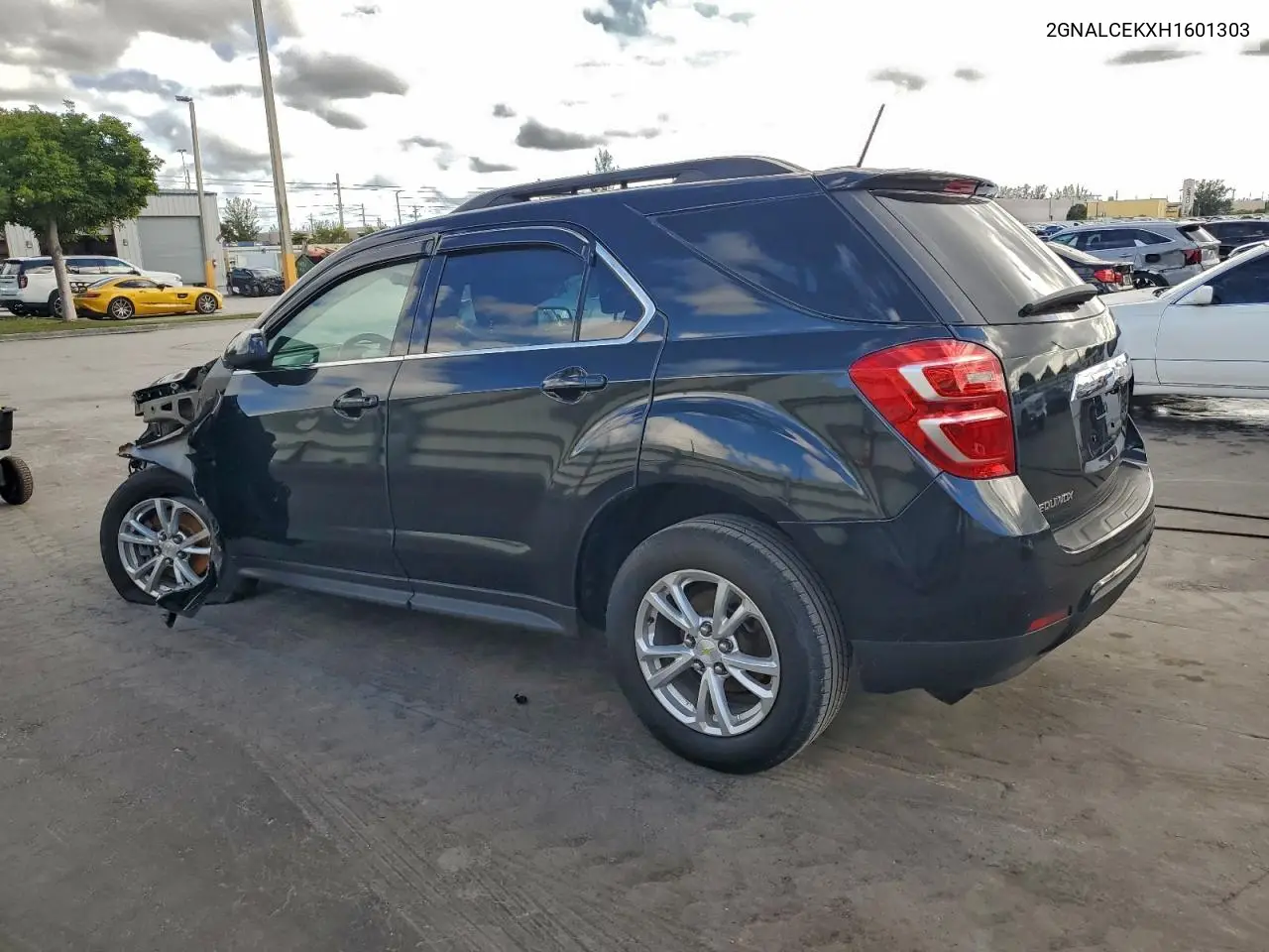 2GNALCEKXH1601303 2017 Chevrolet Equinox Lt